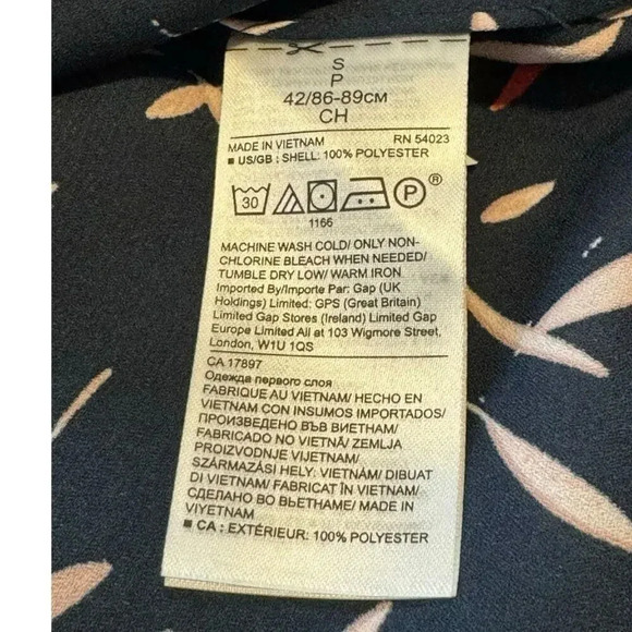 Banana Republic Women’s Small Navy Short Sleeved Flower Petal Blouse - Picture 7 of 7